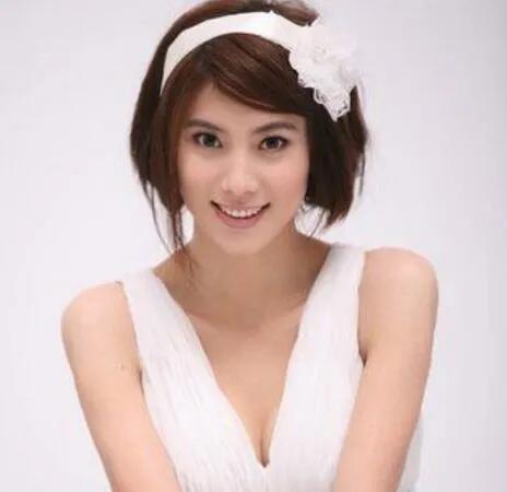 女演员王珂4月最新消息,女演员王珂最新动态，四月绽放的光芒