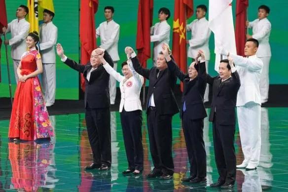 新澳门2025生肖走势图,新澳门2025生肖走势图，探索生肖运势与未来的神秘交汇